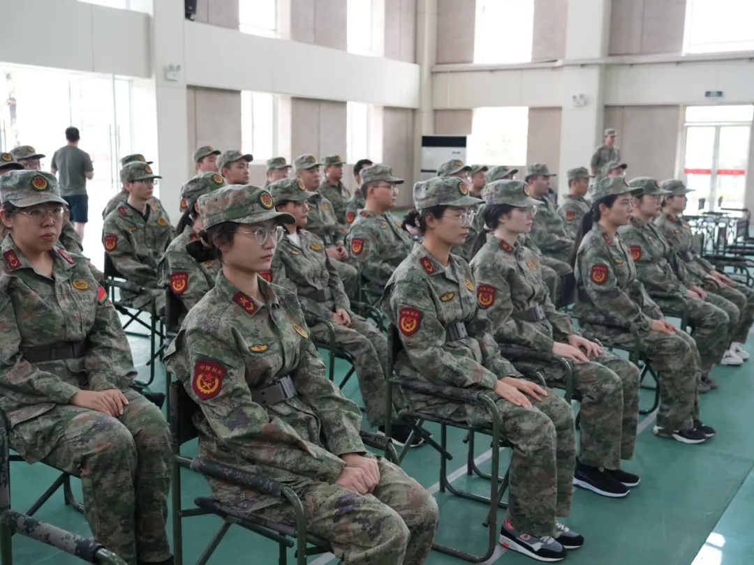 “初心如磐·使命在肩” | 長豐縣“豐馳未來”青訓(xùn)營第三期學(xué)員走進(jìn)部隊(duì)訓(xùn)練基地開展國防教育